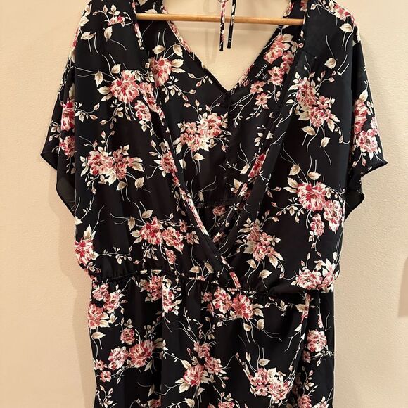 Torrid Deep V-Neck Floral Faux Wrap Georgette Tunic Top - Picture 5 of 7